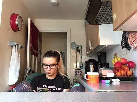 XXX chat uživo modela xxamyleighxx