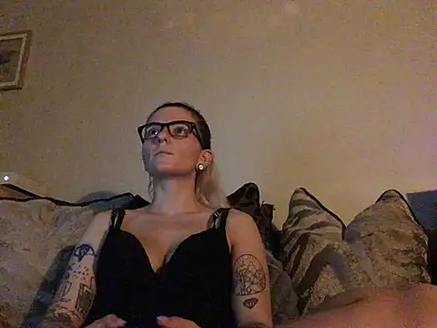 xxamyleighxx Adlı Modelin Canlı XXX Sohbeti
