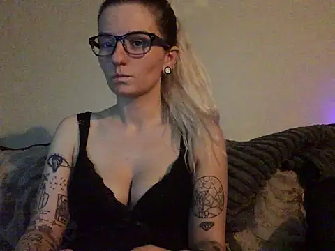 xxamyleighxx Adlı Modelin Canlı XXX Sohbeti