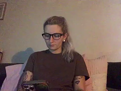 Chat +18 de xxamyleighxx ao vivo