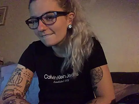 xxamyleighxx Adlı Modelin Canlı XXX Sohbeti