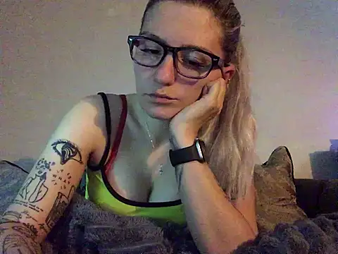 xxamyleighxx Adlı Modelin Canlı XXX Sohbeti