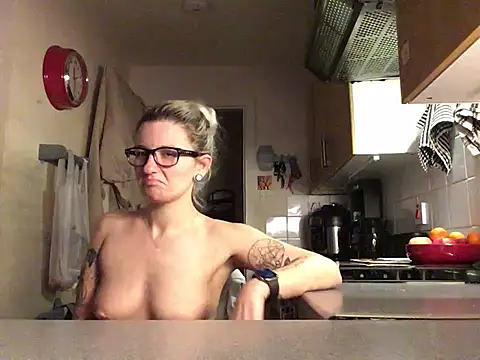 Pertunjukan Kamera Web xxamyleighxx