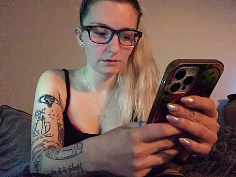 xxamyleighxx Adlı Modelin Canlı XXX Sohbeti