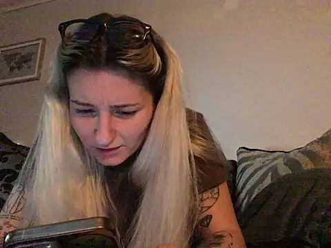 XXX chat uživo modela xxamyleighxx