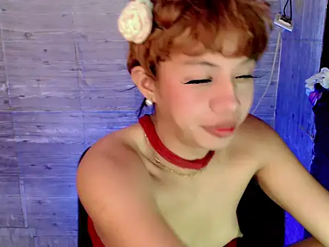 Pertunjukan Kamera Web April_Slut29