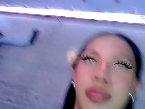 April_Slut29 Live XXX-Chat