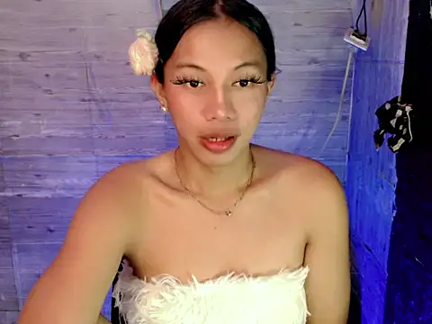 April_Slut29's Webcam Show