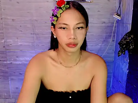 April_Slut29's Webcam Show