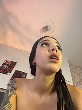 Pertunjukan Kamera Web Jetf_Andrea_couple