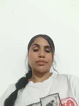 غرفة دردشة Mara__05 المباشرة