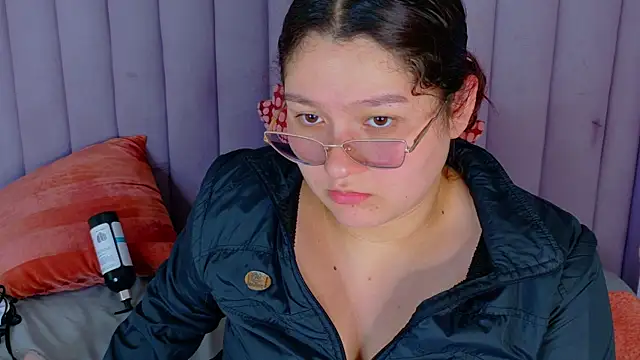 AmatistaSky__ Adlı Modelin Canlı XXX Sohbeti