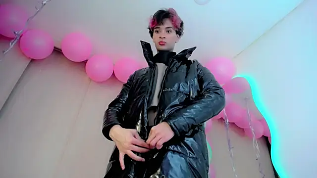 Pokazy przed kamerką – Darksweet_jack