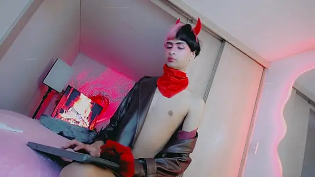 Darksweet_jack: вебкам-шоу