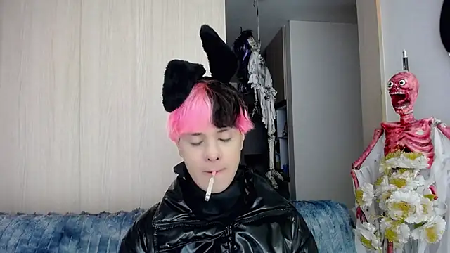 Pokazy przed kamerką – Darksweet_jack