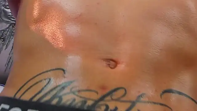 Angelo_Varek Show in webcam
