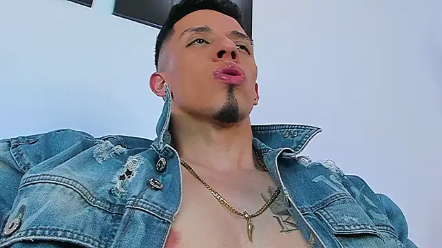 Angelo_Varek Webcam Show