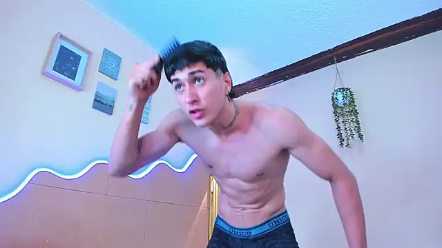 Dark_Valentino_ Pertunjukan Webcam