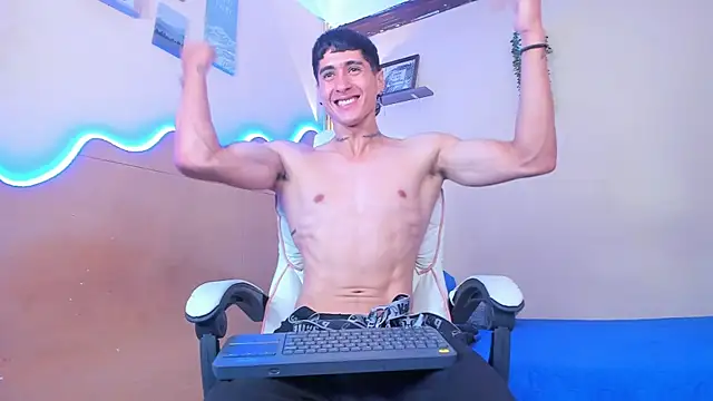 Dark_Valentino_'s Webcam Show