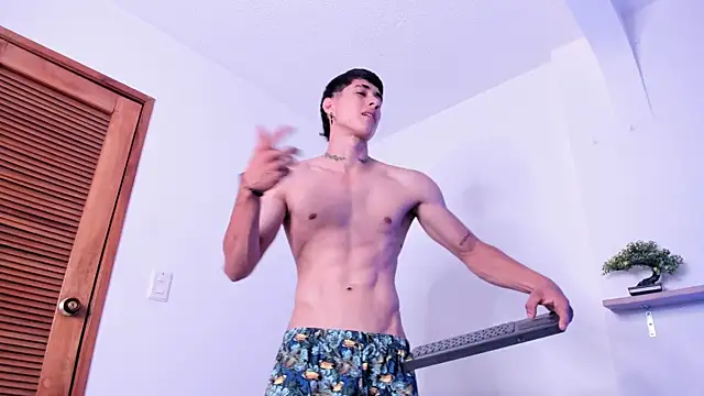 Dark_Valentino_'s Webcam Show
