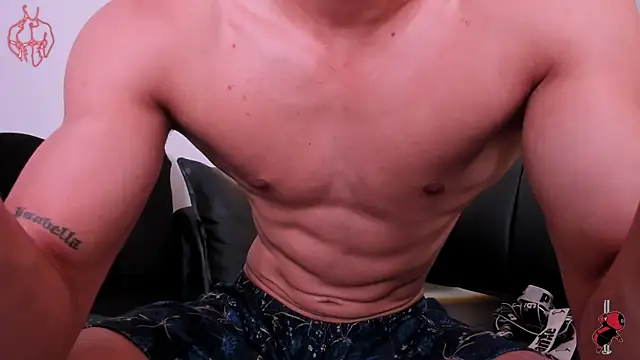 Dark_Valentino_ Pertunjukan Webcam