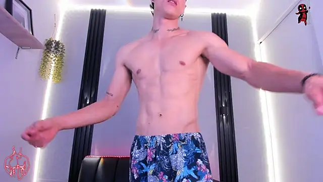 Dark_Valentino_ Show in webcam
