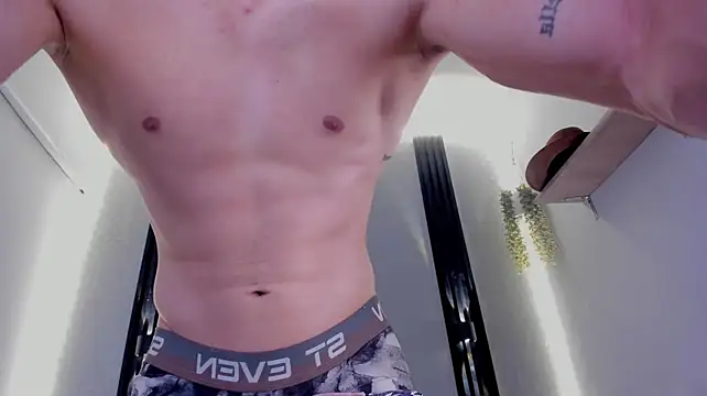 Dark_Valentino_ Pertunjukan Webcam