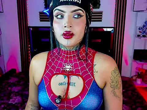 LauriInk1's Webcam Show