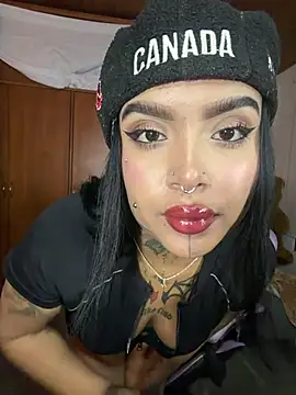 LauriInk1's Webcam Show