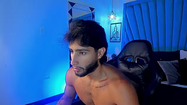 Emmet_CollinsJS Show in webcam