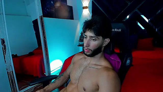 Emmet_CollinsJS: вебкам-шоу