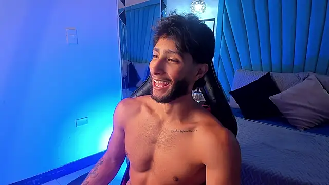 Show de Emmet_CollinsJS na webcam