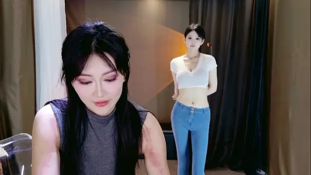 Banana-Milk69's Webcam Show