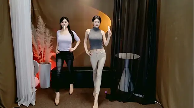 Banana-Milk69 Show in webcam