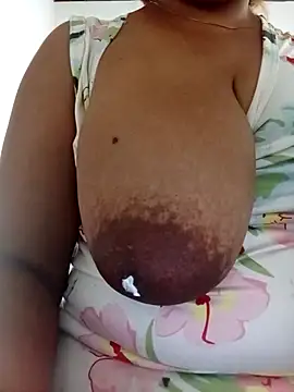 Chat +18 de _Goddes_Sara_ ao vivo