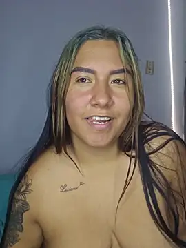 Iam_Ambar Show in webcam