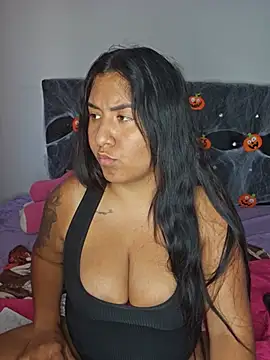 Iam_Ambar Show in webcam