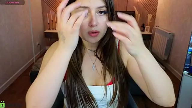 Crystal-Lacen Live XXX chat