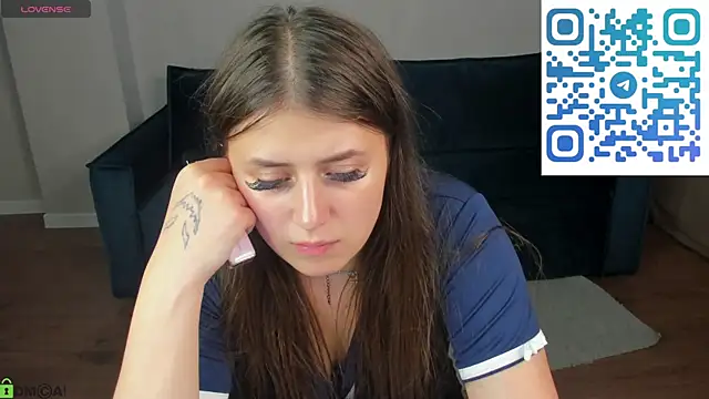 Crystal-Lace Live XXX-Chat
