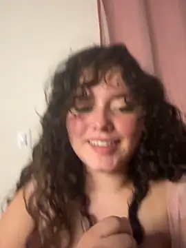 Ally_belle Adlı Modelin Canlı XXX Sohbeti