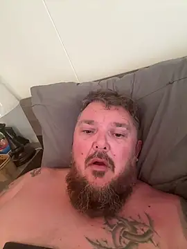 TatooedBear Webcam show