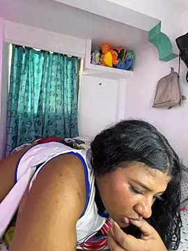 dana_falcoo25 Adlı Modelin Canlı Sohbet Odası