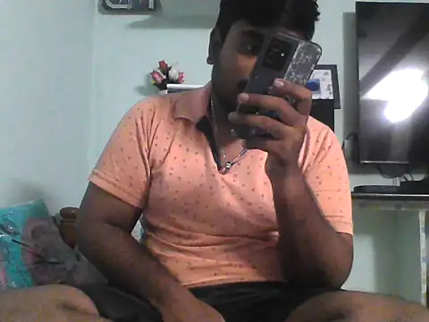 Foxboy65 Show in webcam