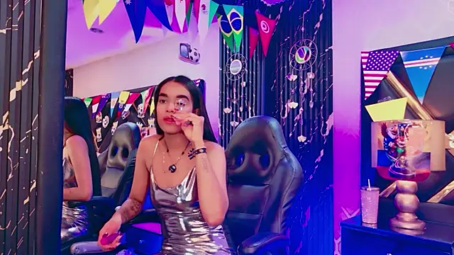Chat XXX en directo de MeganRoseh