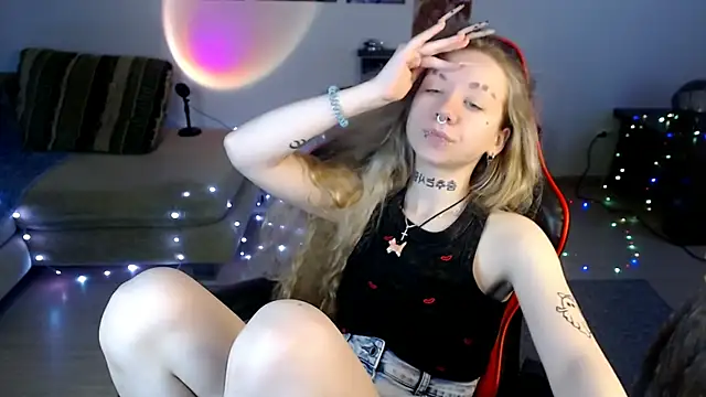 Nica_Kawaii Live XXX Chat