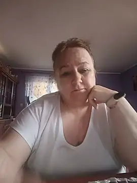 Chat XXX en directo de Iwenne
