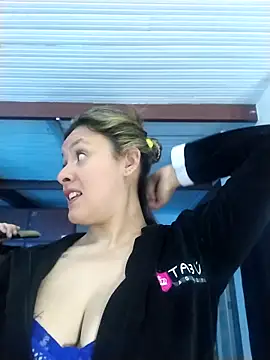 CynthiaMore Webcamshow