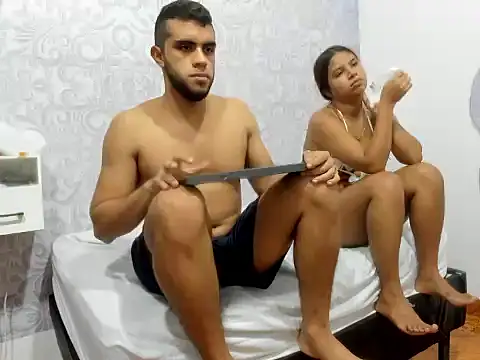 Show modela HarperAndMason na web-kameri
