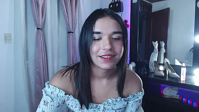Candyy_doll__ Adlı Modelin Web Kamerası Şovu