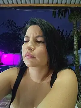 Show de Pretty_Julieta na webcam